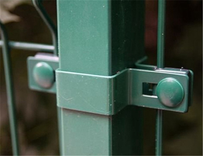 50 मिमी छेद हरे रंग पीवीसी लेपित तार जाल बाड़ पकड़ पकड़ सरल है